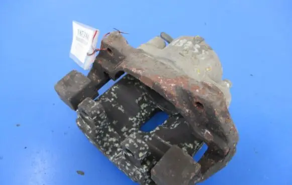 BMW 5 E39 Front brake caliper