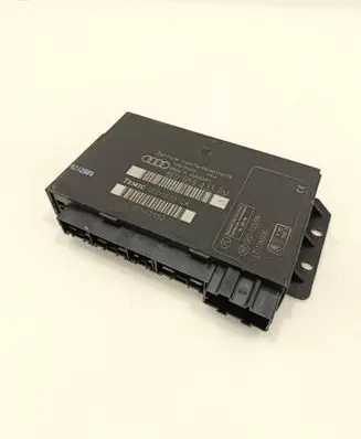 Audi A4 S4 B7 8E 8H Comfort/convenience module 8E0959433BM 01562152 00002731C4