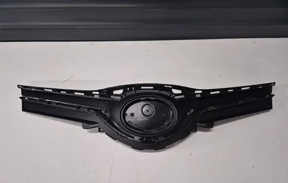 Toyota Yaris Front grill 531010D660