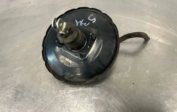 Hyundai i20 (PB PBT) Brake booster 585001J100