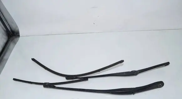 BMW 5 G30 G31 G38 Headlight wiper blade set 9463860 9463866 61619463860