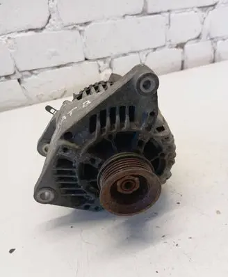 Volkswagen PASSAT B5 Generator/alternator