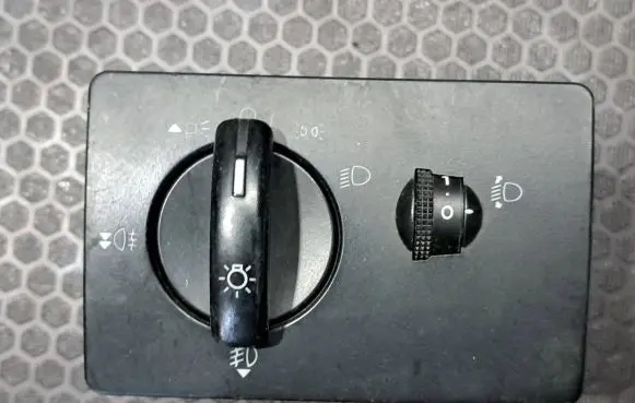 Ford Focus Light switch 4M5T13A024LA 04059715