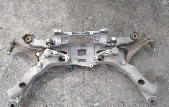 Volvo XC70 Rear subframe 09200153