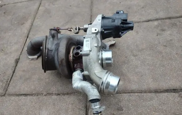 BMW X3 G01 Turbo 8631904