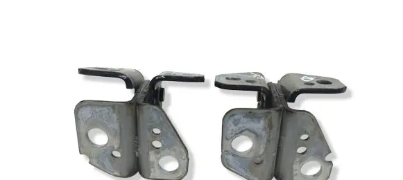 Rear door hinge set