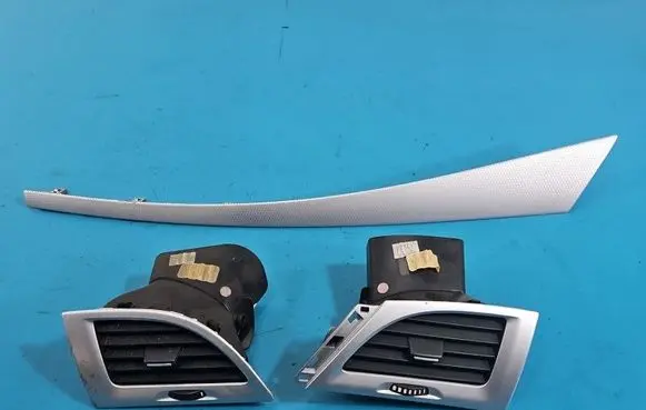 Renault Megane III Center console decorative trim 684120007R IMPRK1564390