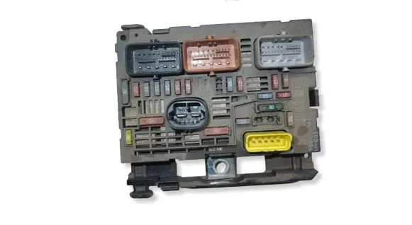 Citroen Berlingo Fuse module 9666700480