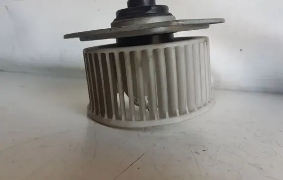 Mitsubishi Pajero Heater fan/blower