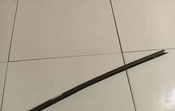 Ford Mondeo MK IV Front door glass trim molding 