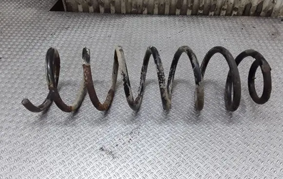 Audi A4 S4 B5 8D Rear coil spring