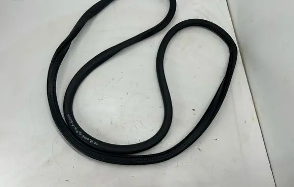 Ford Bronco Front door rubber seal M1PZ7820708B M1PZ7820708A