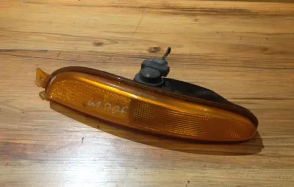 Chrysler 300M Front indicator light cc4805139ab