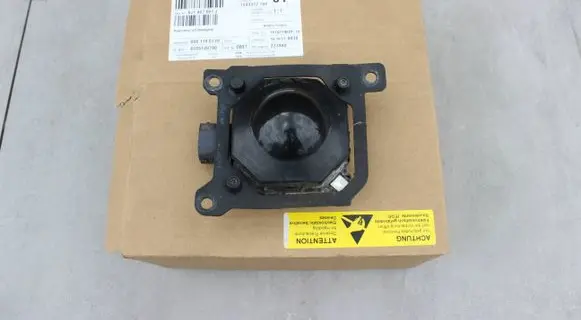 Porsche Taycan 9J1 Distronic sensor radar 9J1907561G