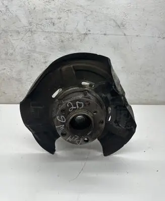 BMW 6 F06 Gran coupe Rear wheel hub spindle/knuckle 