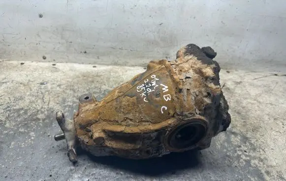 Mercedes-Benz C W203 Front differential 