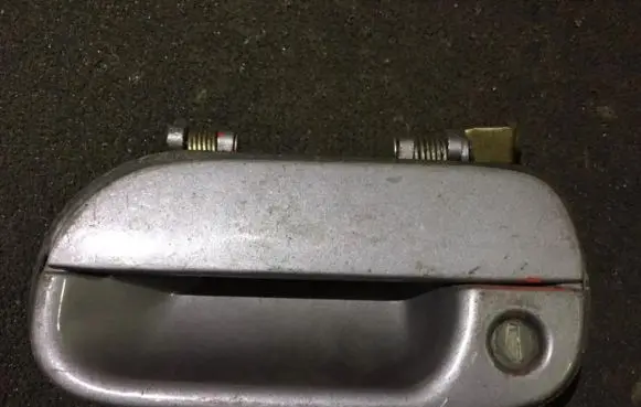 Hyundai Lantra I Front door exterior handle