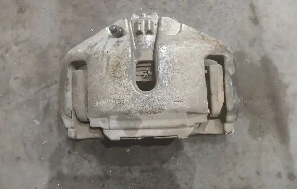 BMW 5 F10 F11 Front brake caliper