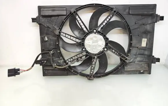 Audi A3 S3 8V Electric radiator cooling fan 5Q0121203DQ 00001595 M0106571