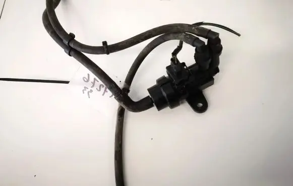 Ford Focus Turbo solenoid valve 98ab9e882aa 98ab-9e882-aa