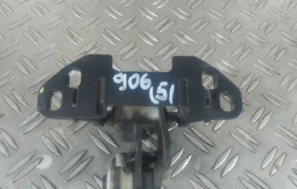 Mercedes-Benz Sprinter W906 Sliding door middle roller runner A9067600347 ES92