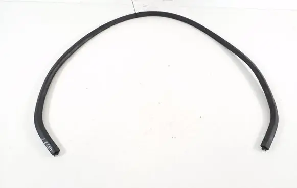 Volvo XC60 Engine compartment rubber 