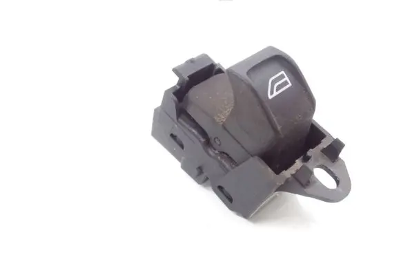 Volvo V70 Electric window control switch 30773272
