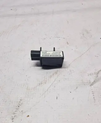 Honda CR-V Airbag deployment crash/impact sensor G0WM059U0S0 5WK43786