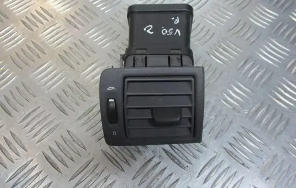 Volvo V50 Dashboard air vent grill cover trim 