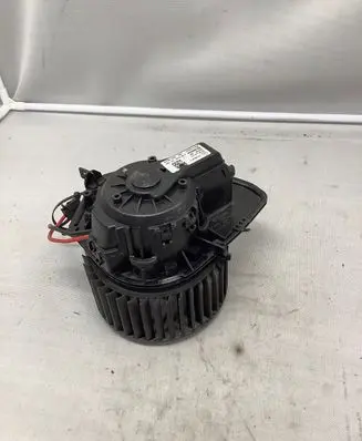 Volkswagen Transporter - Caravelle T6 Heater fan/blower 7E1820021A