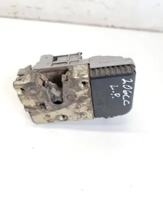 Peugeot 206 CC Front door lock 
