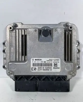 Suzuki Vitara (LY) Engine control unit/module 0261S11956