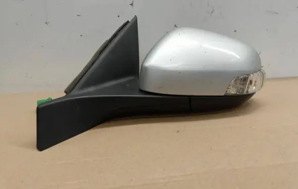 Volvo S80 Front door electric wing mirror 