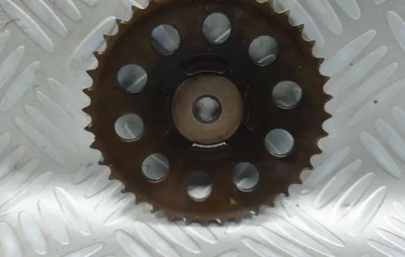 Opel Corsa D Camshaft pulley/ VANOS 55353162