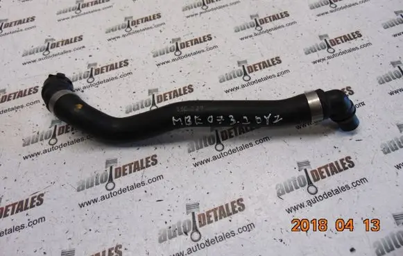 Mercedes-Benz E W211 Engine coolant pipe/hose A2118302896
