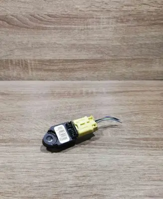 Toyota Corolla E120 E130 Airbag deployment crash/impact sensor 8983102020