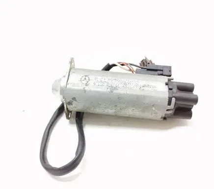Mercedes-Benz S W220 Seat adjustment motor A2208204342