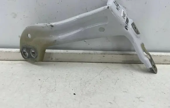 Audi Q4 Sportback e-tron Fender mounting bracket 89a821136
