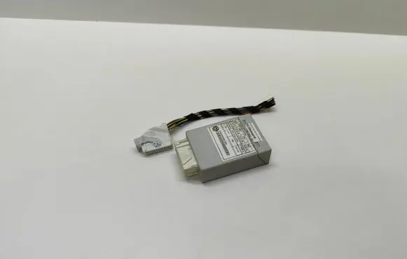 BMW 5 E60 E61 Air suspension control unit module (rear) 6769834 3714676983401 37146769834