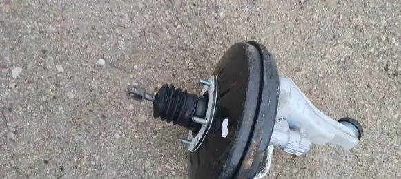 Renault Captur Brake booster 472105699R