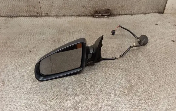 Audi A6 S6 C6 4F Front door electric wing mirror