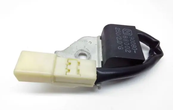 Toyota Avensis T250 Sensor 9008088002