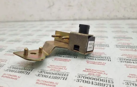 Volkswagen Golf IV ESP acceleration yaw rate sensor 1J0907651A