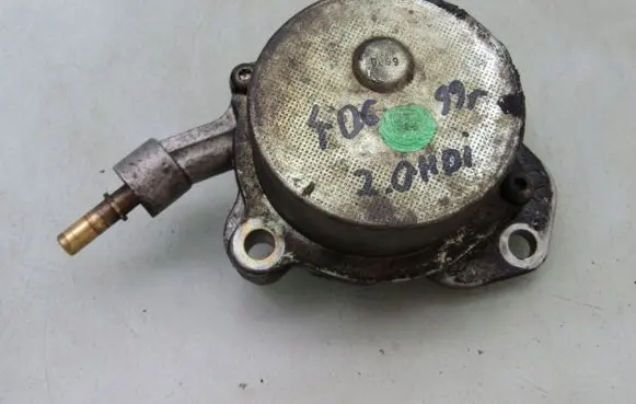 Peugeot 406 Vacuum pump