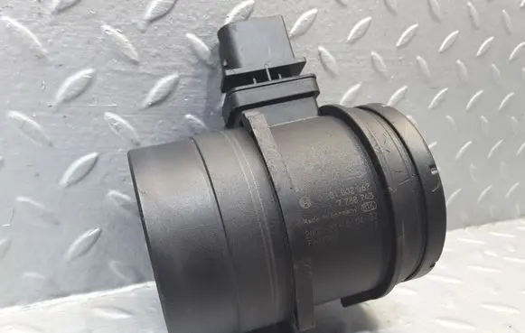 BMW 1 E81 E87 Mass air flow meter 0281002567 7788743 7981065