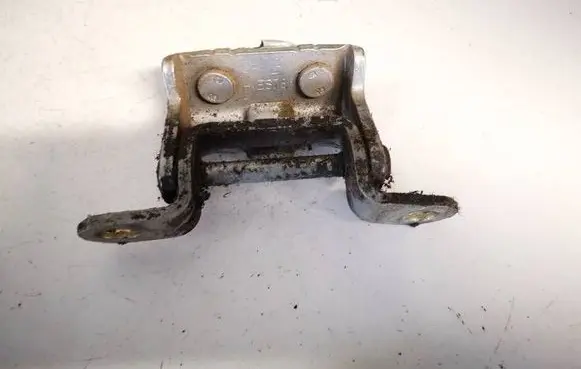 Nissan Primera Rear door lower hinge