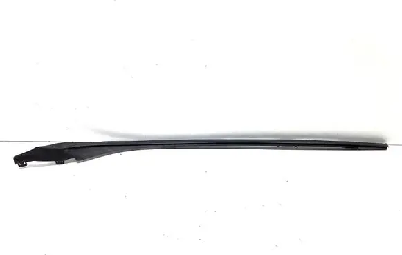 Volvo S60 Windshield trim 30753986