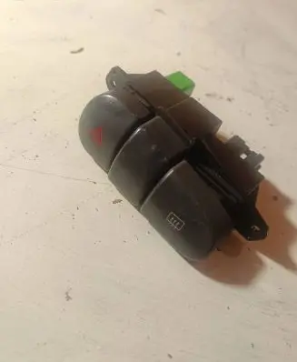 Mitsubishi Colt Hazard light switch