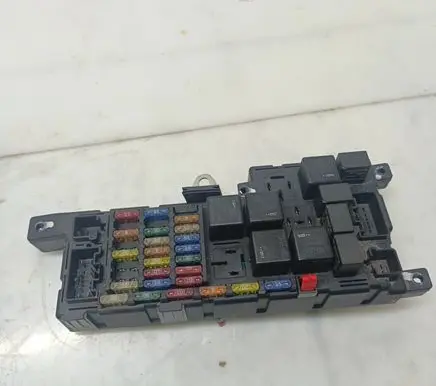 Volvo S60 Fuse module 8678449 518828009