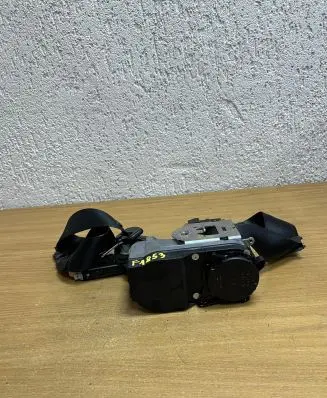 Mercedes-Benz ML W164 Set of seat belts 00063774 A2118600688